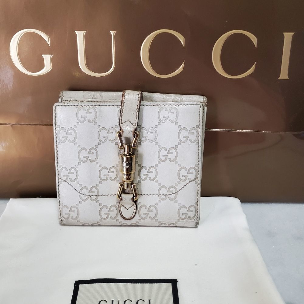 Gucci White Signature Bifold Leather Mini Clutch Wallet 1411352181.
